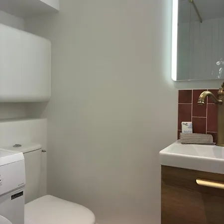 2 Avec Vue Sur La Cathedrale - Coeur D'angers